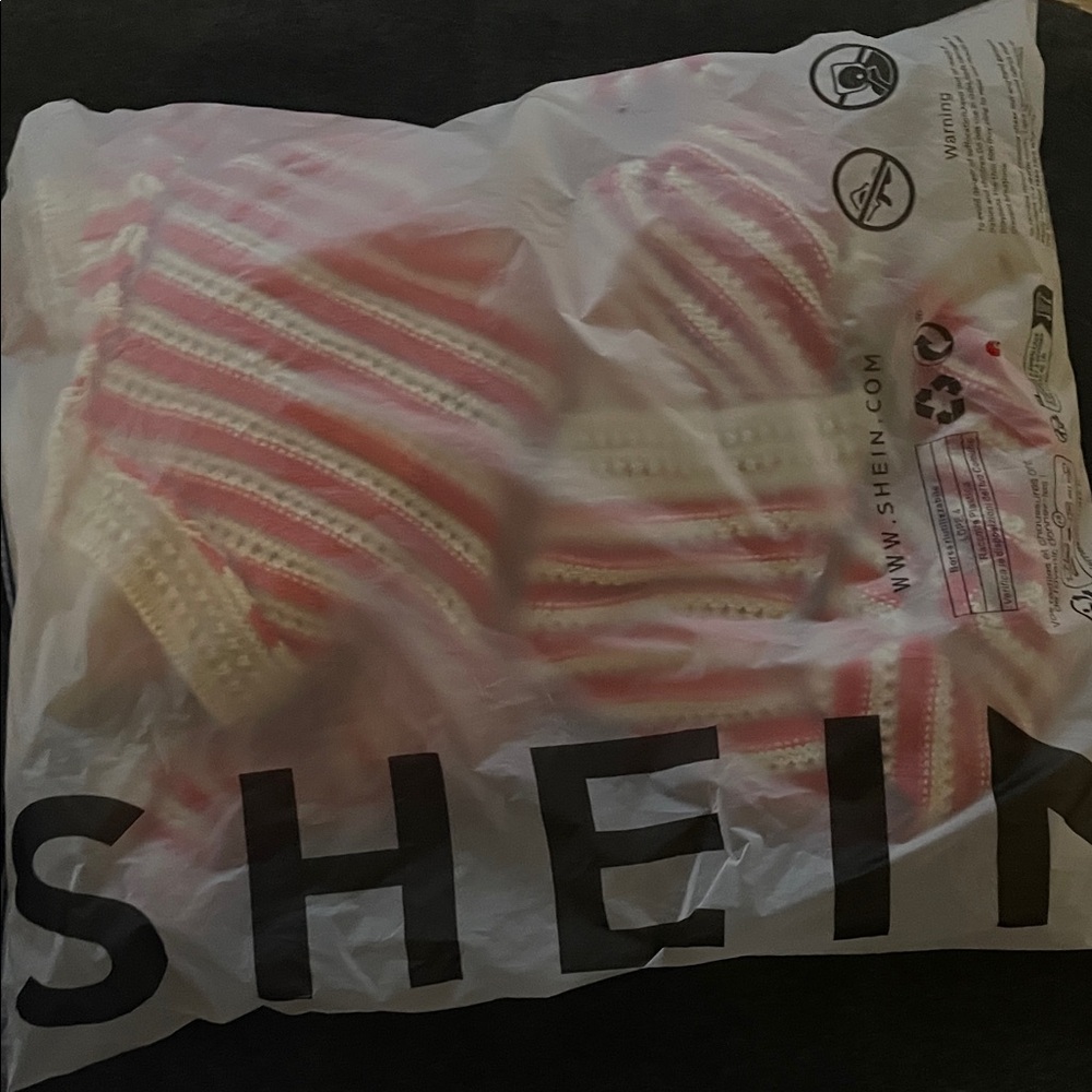 SHEIN Maternity Set - Picture 7 of 8